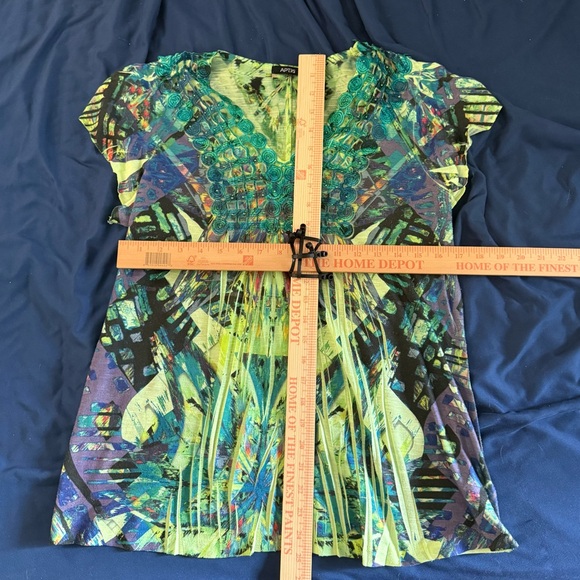 Apt. 9 Lime Green and Red Abstract Y2K Blouses Size L and Medium - Picture 10 of 10